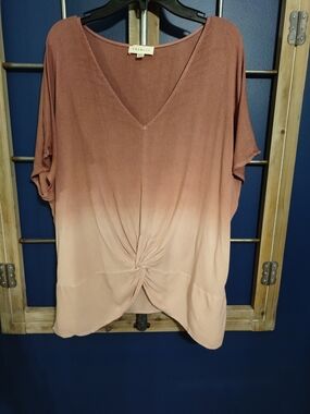 Promesa Rust to Blush Ombre V-Neck Twist Front Tunic